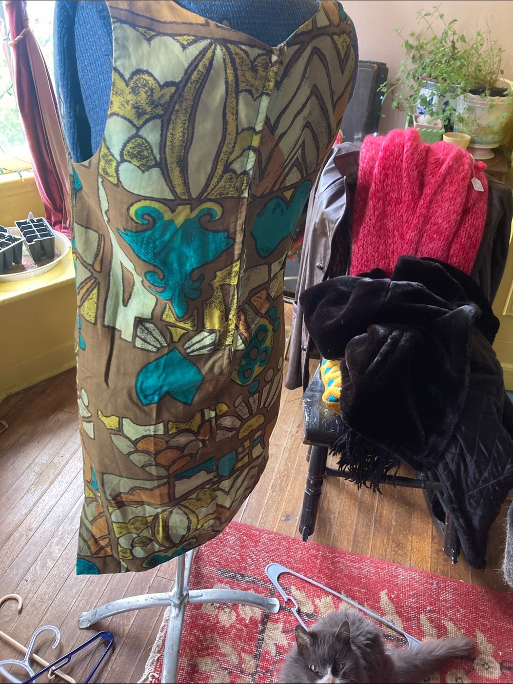Vintage tiki style geometric print sundress - Picture 3 of 6